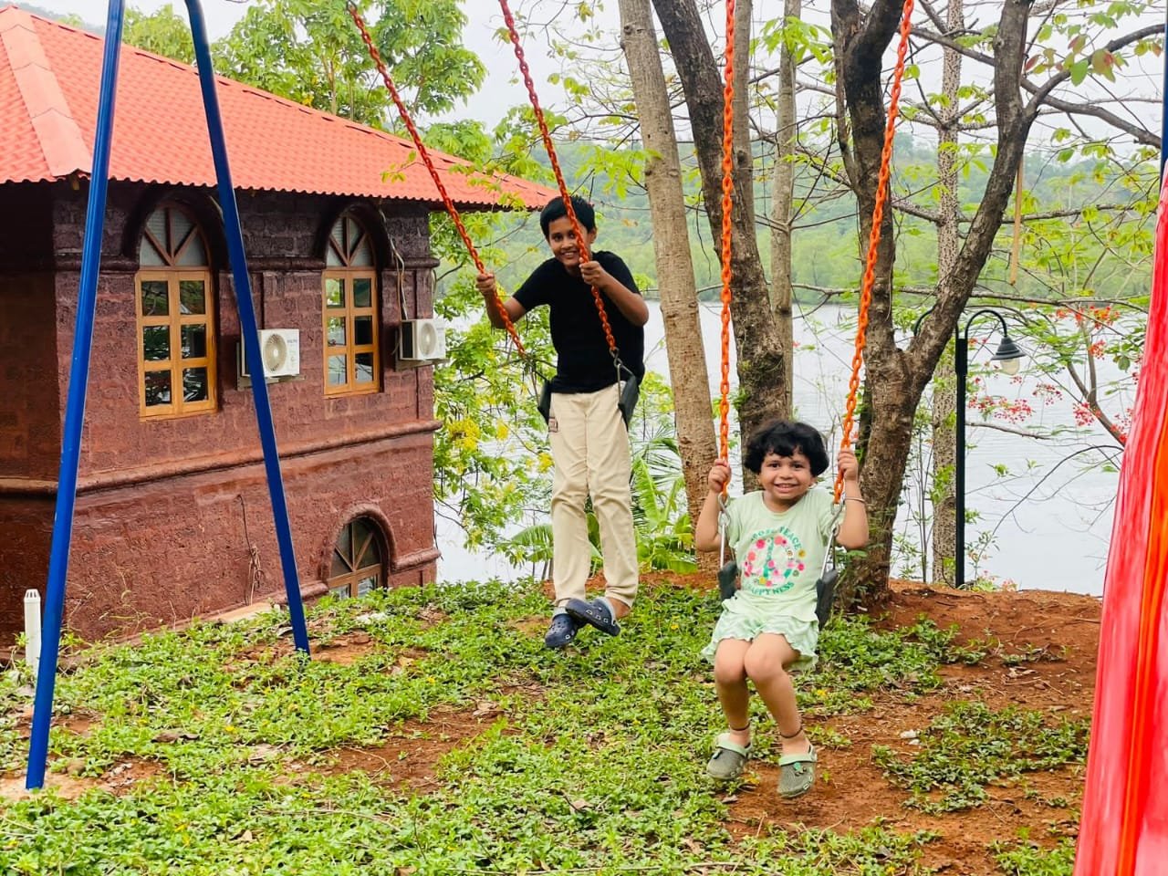 WhatsApp Image 2025 12 19 at 12.00.21 PM